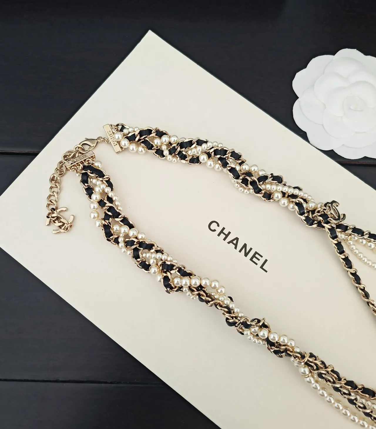 Chanel collier chaîne perles classique or noir blanc colliers 2