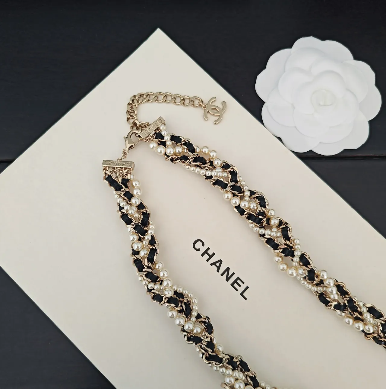 Chanel collier chaîne perles classique or noir blanc colliers 3
