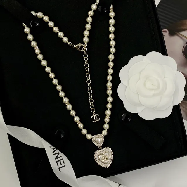 Chanel Coeur Beige Silver Pearl Strand Double Heart Pendant Necklace 7