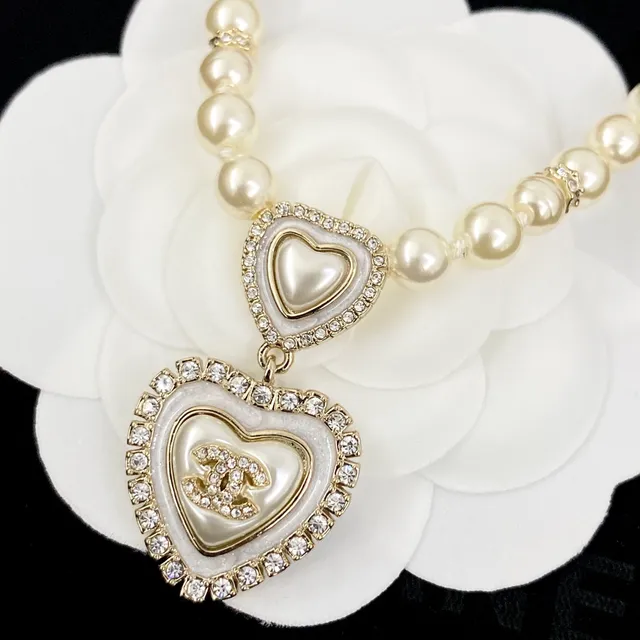 Chanel Coeur Beige Silver Pearl Strand Double Heart Pendant Necklace 8