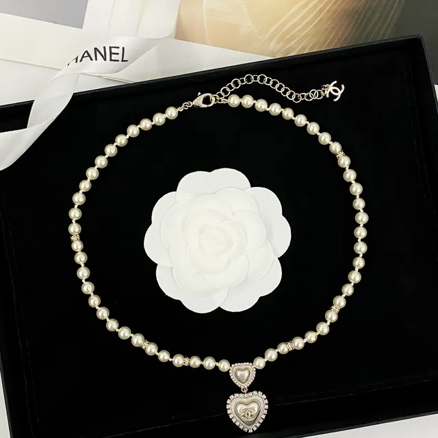 Chanel Coeur Beige Silver Pearl Strand Double Heart Pendant Necklace 9
