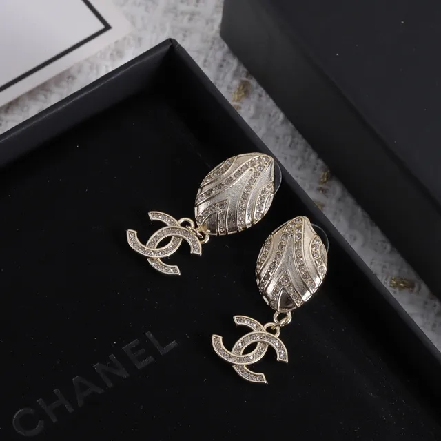 Chanel Crystal Leaf Drop Earrings 4