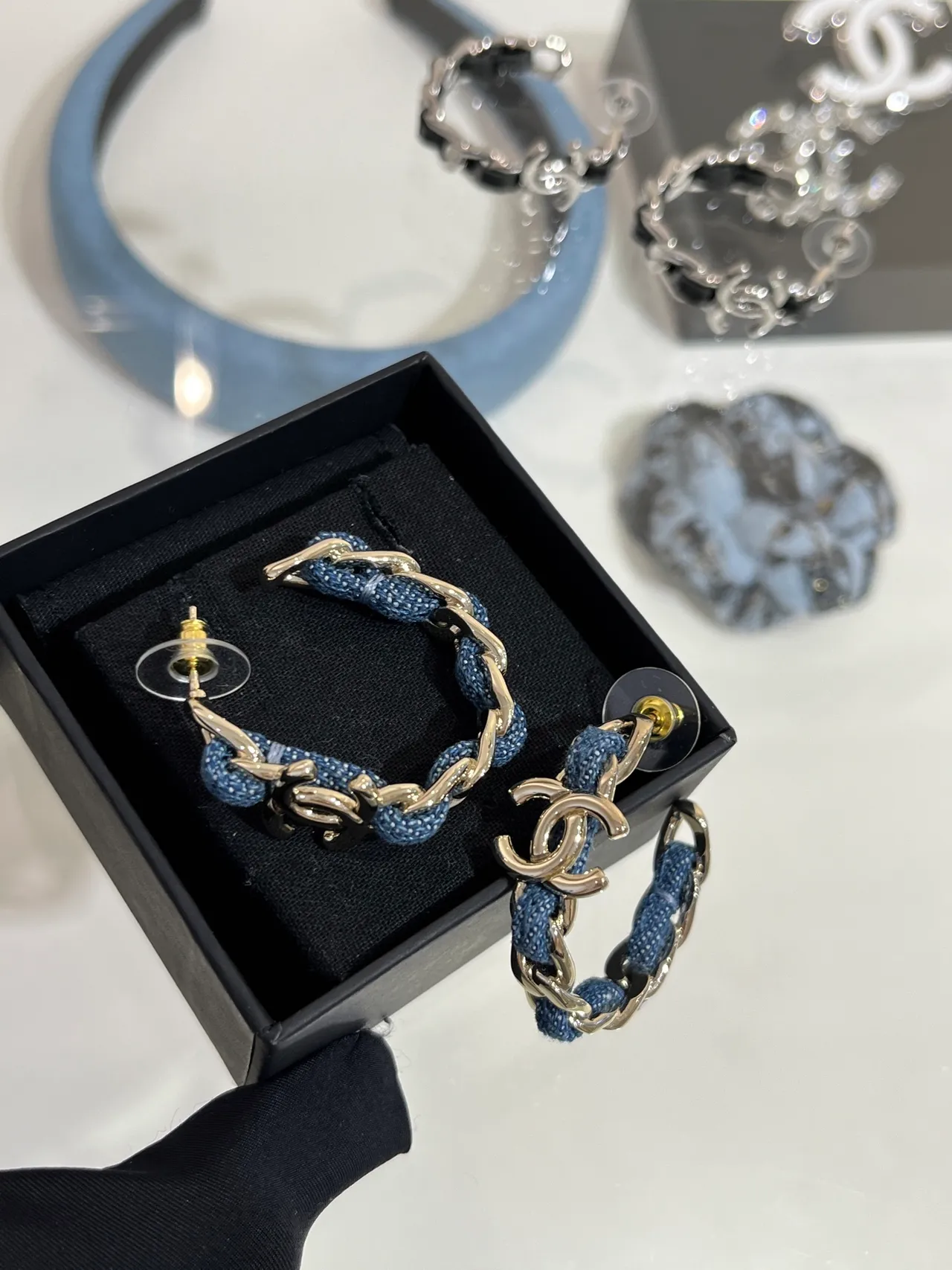 Chanel Denim Chain Hoop Blue Silver Interlocking CC Logo Earrings 6