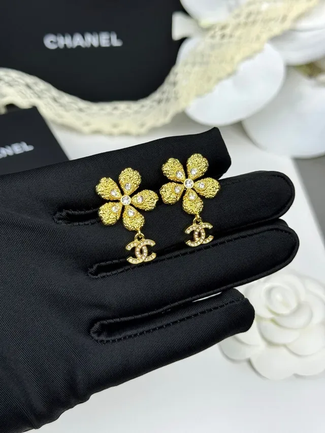 Chanel Floral Crystal Drop Earrings 4