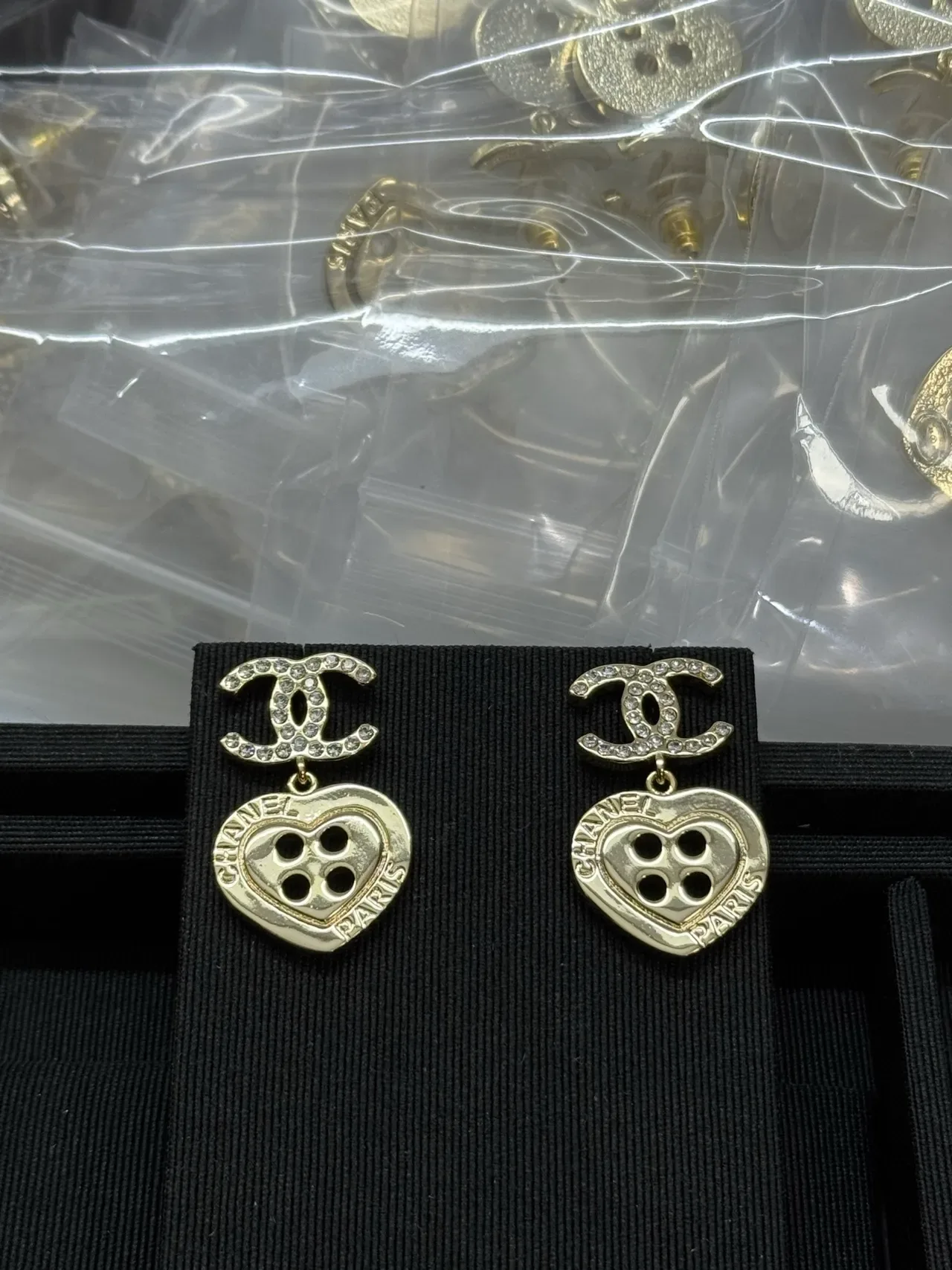 Chanel Heart Button Crystal CC Earrings 5