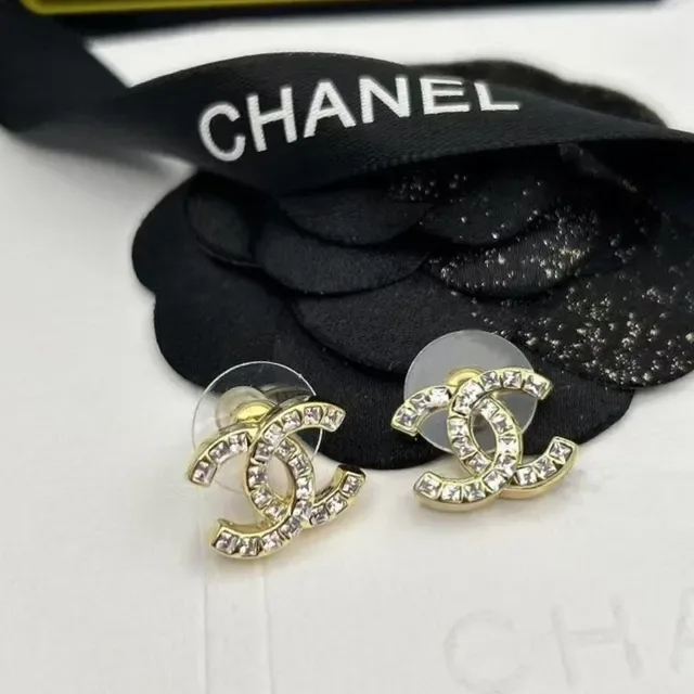 Chanel Interlocking CC Pavé Crystal Stud Earrings 7