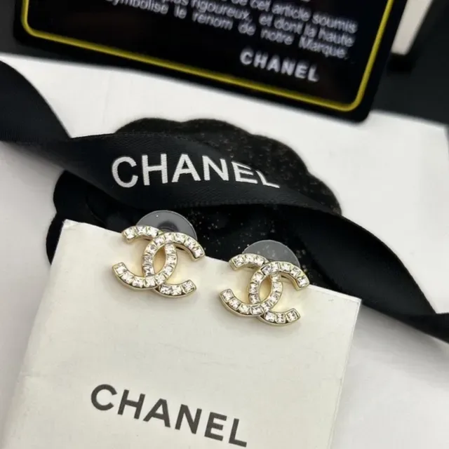 Chanel Interlocking CC Pavé Crystal Stud Earrings 8