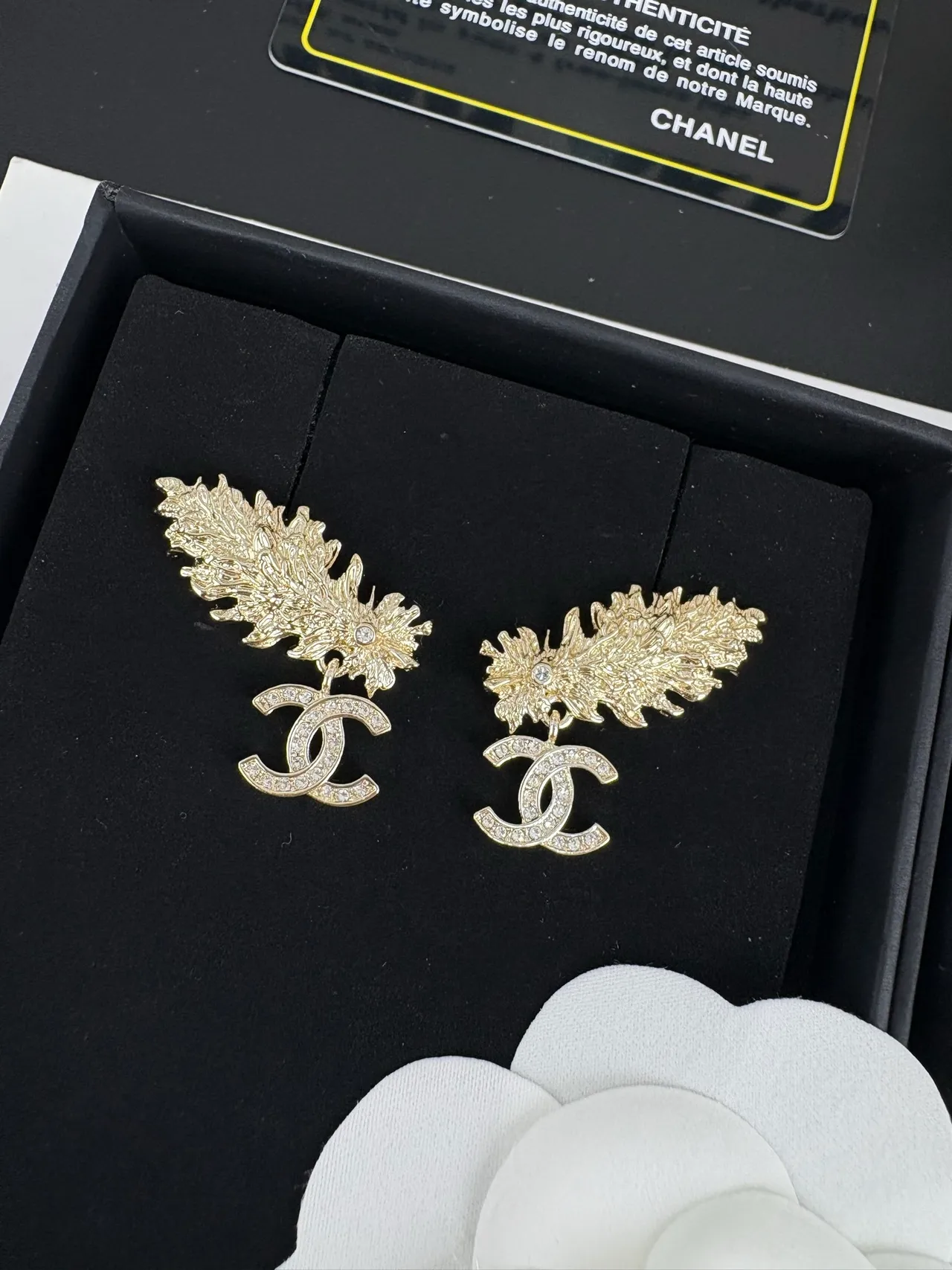 Chanel Leaf Motif Crystal Drop Earrings 8