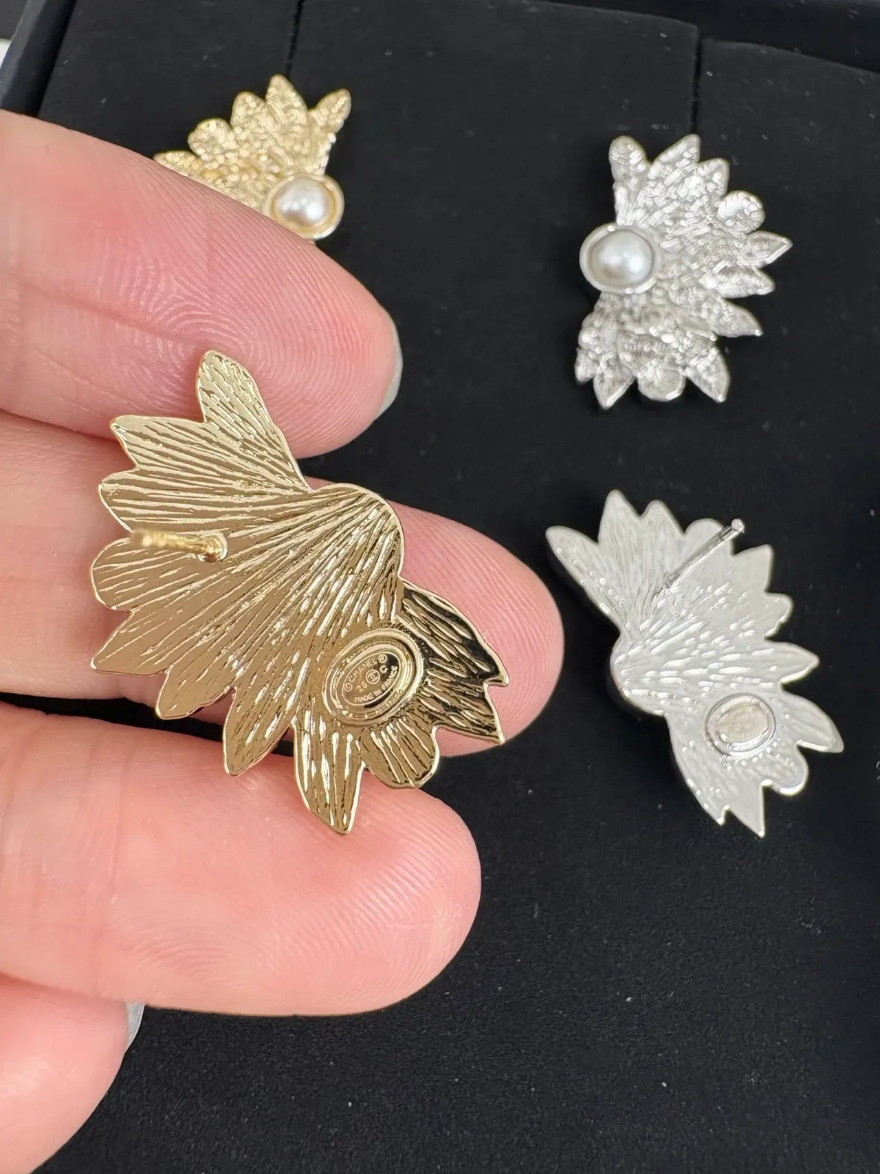 Chanel Leaf Motif Pearl Stud Earrings 6