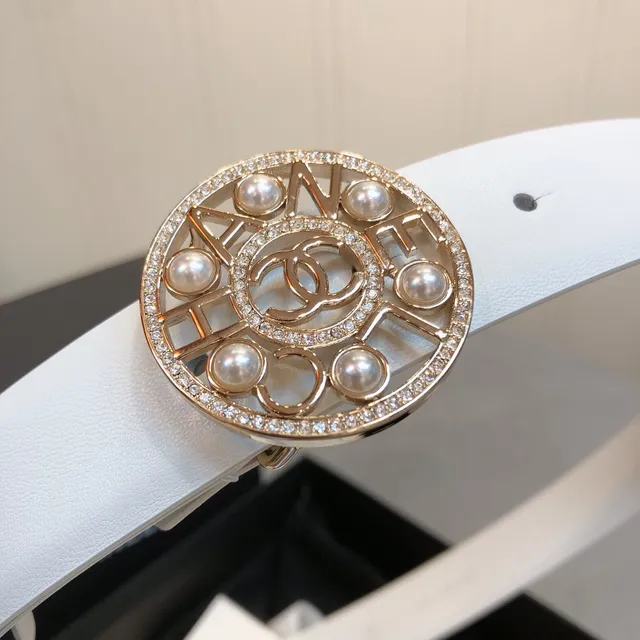 Chanel Pearl and Crystal CC Medallion White Leather Belt 6
