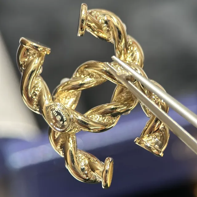 Chanel Twisted CC اللؤلؤ والكريستال أقراط 3