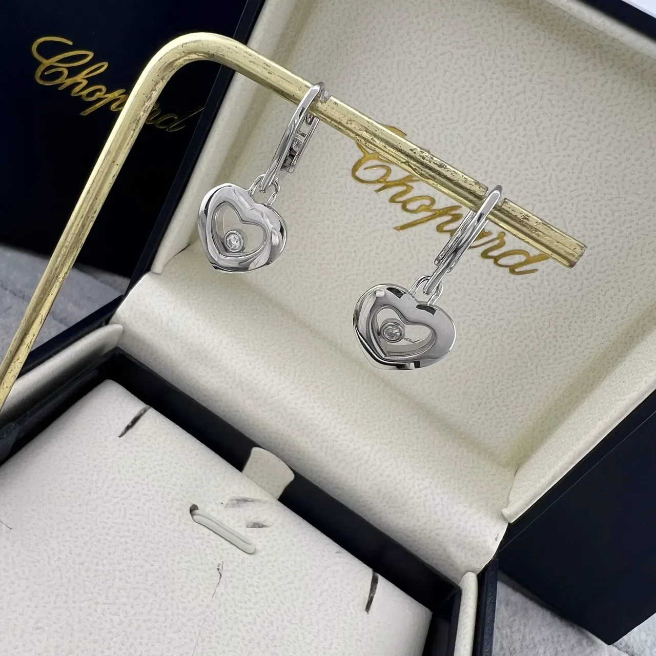 Chopard Happy Hearts हृदयाकार Mobile डायमंड कर्ण 4