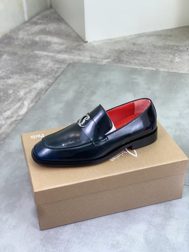 Christian Louboutin حذاء لوفر أسود أحمر جلد لامع براق أصبع مربع 4