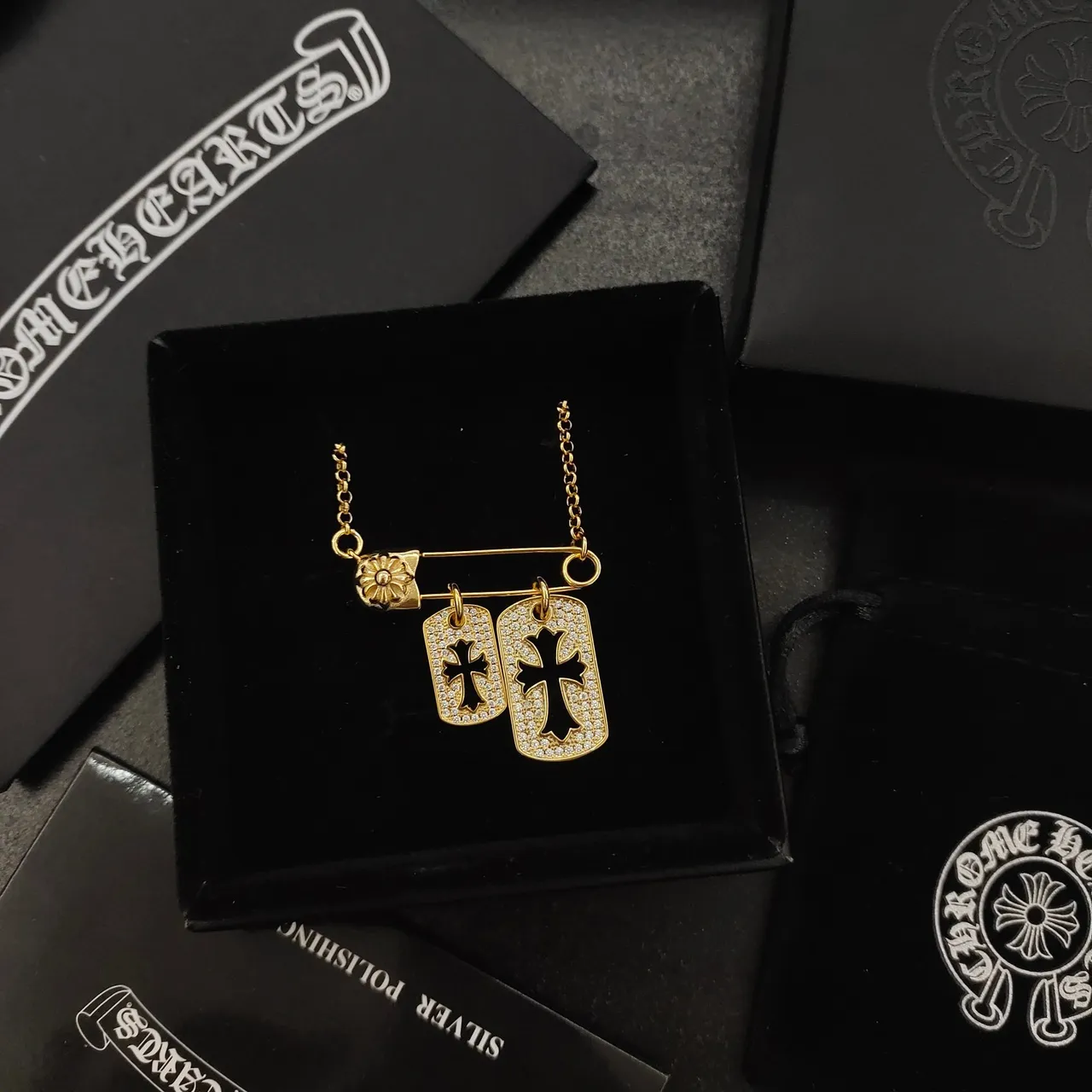 Chrome Hearts Croix Dog Tag Safety Pin Collier 4