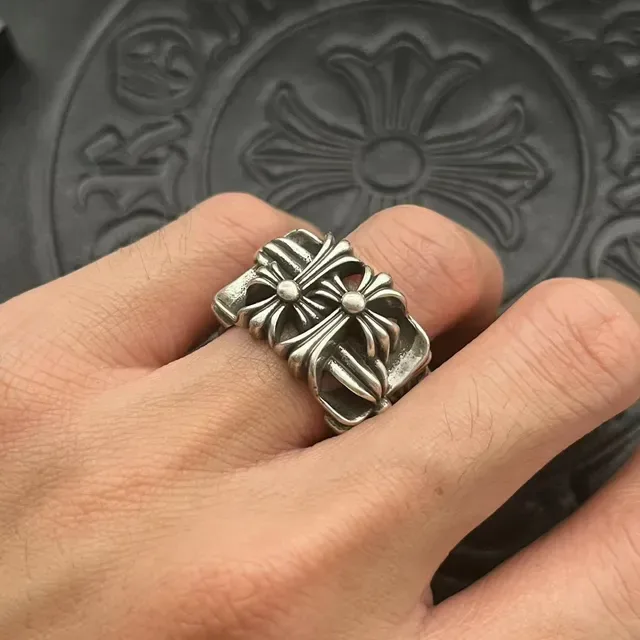 Chrome Hearts ক্রস ফ্লাওয়ার রিং চাঁদি অক্সিডাইজড স্কাল্পটেড রিং 2