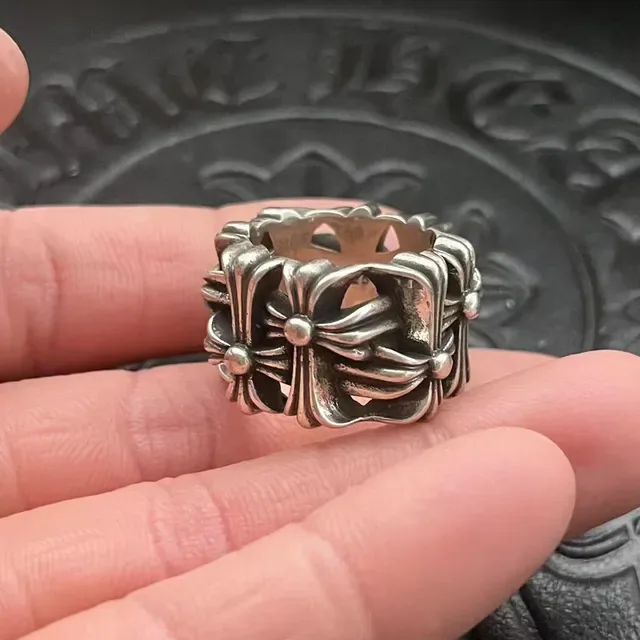 Chrome Hearts ক্রস ফ্লাওয়ার রিং চাঁদি অক্সিডাইজড স্কাল্পটেড রিং 5