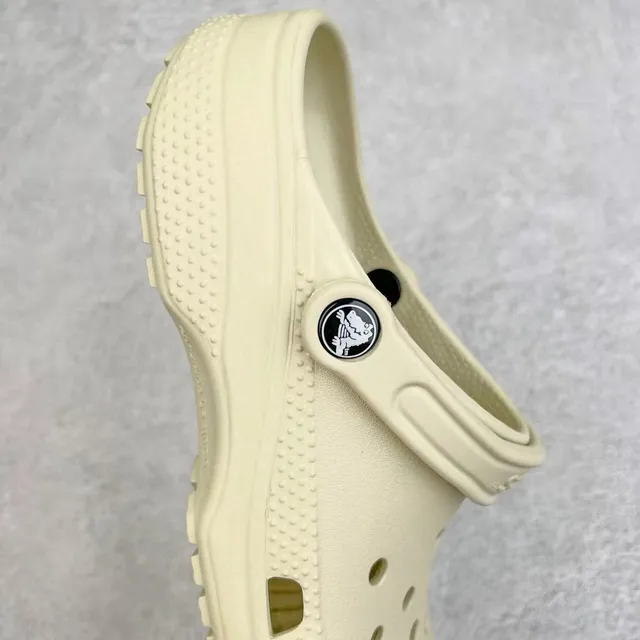 Crocs Classic Clog Beige Molded Foam Clog 5