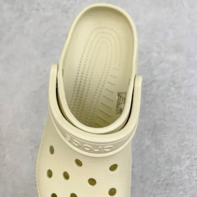 Crocs Classic Clog Beige Molded Foam Clog 6