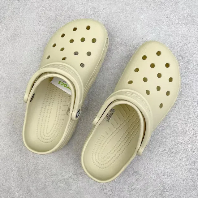 Crocs Classic Clog Beige Molded Foam Clog 8