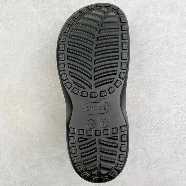 Crocs Echo Clog Black Molded Foam Platform Clog 2