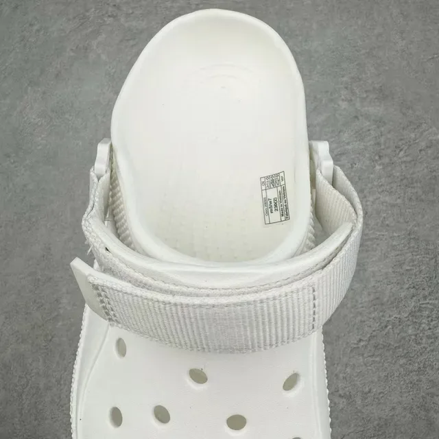 Crocs Echo Clog حذاء كلوج أبيض منصة مع حزام 5