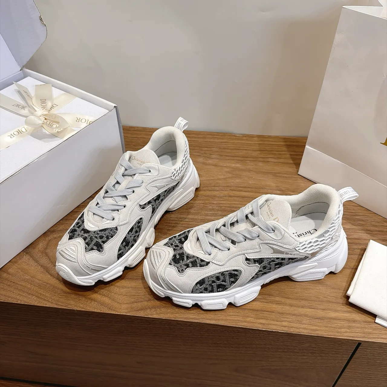 Dior B23 Oblique Jacquard Chunky Sneakers 4