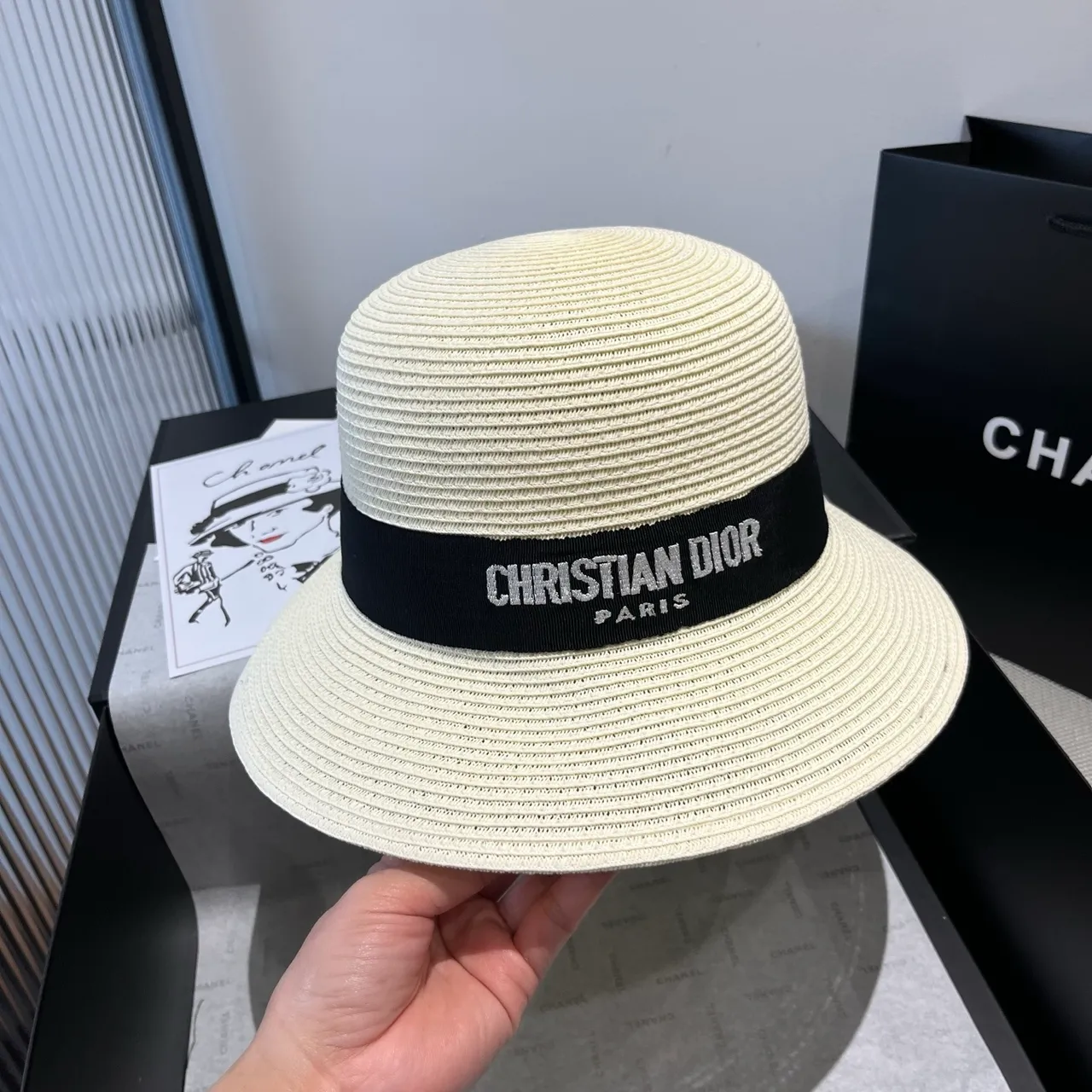 Dior Beige Black Woven Straw-Like Texture Structured Ribbed Crown Fedora 4