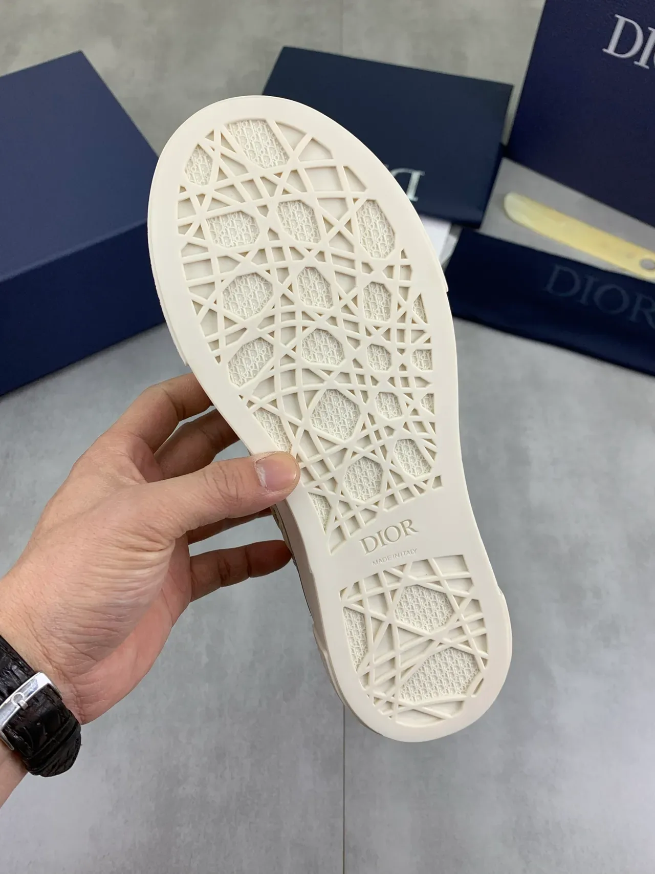 Dior Chaussures Lifestyle Beige Gris Cuir Monogram-Embossé Semelle Plateforme Low-Top 4
