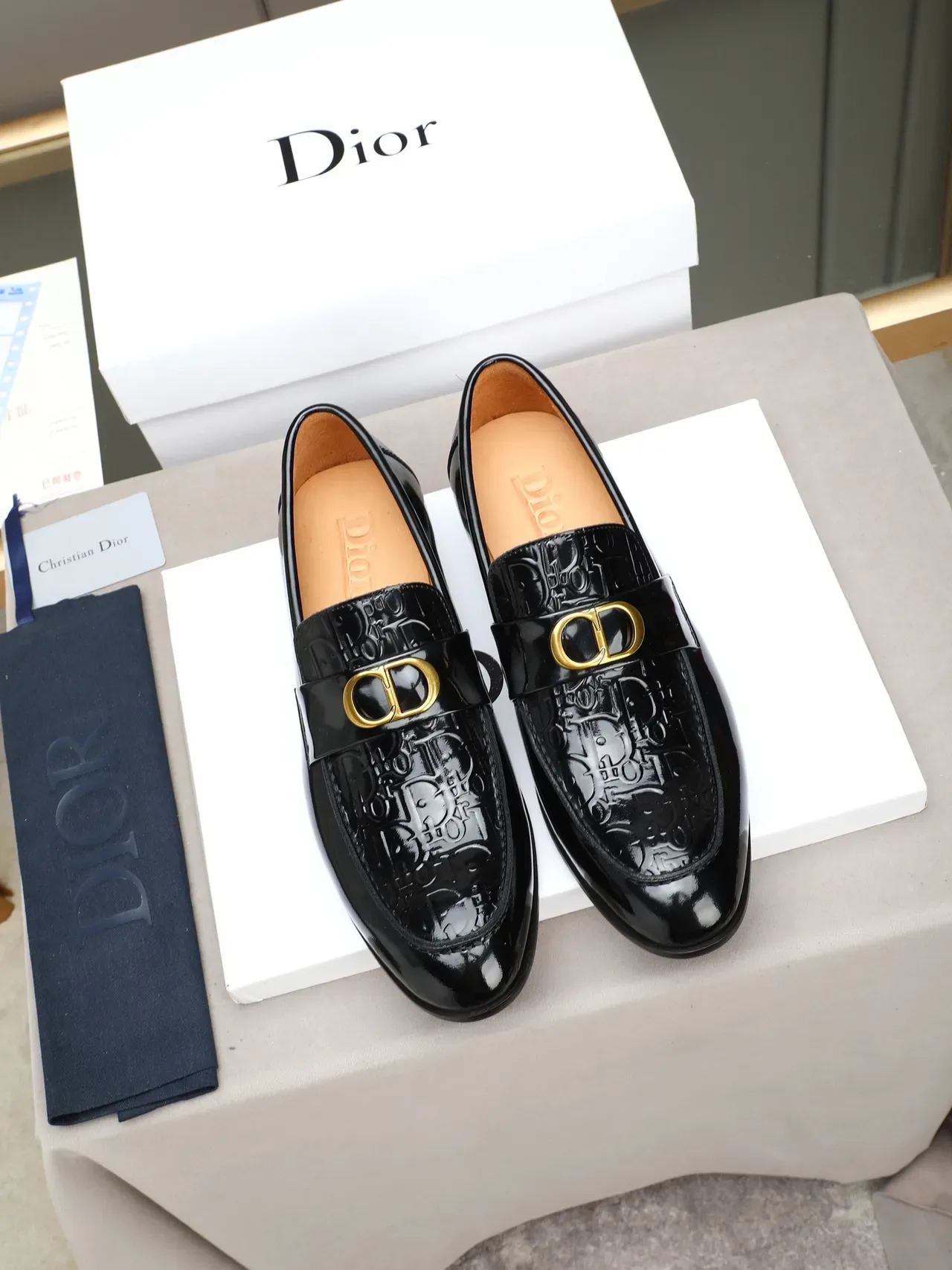 Dior Black Gold Glossy Patent Leather Moc-Toe Stitching Loafer 2