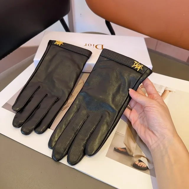 Dior قفازات جلد أسود ذهبي ناعم مثقوب كم معصم 6