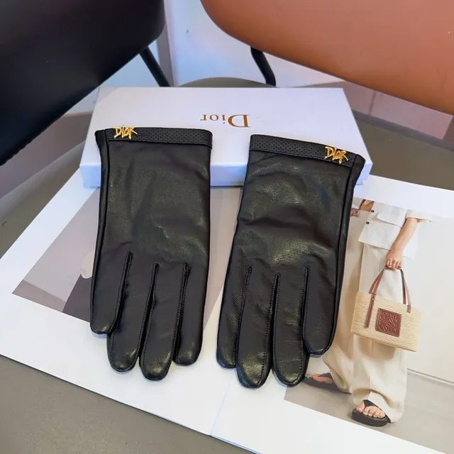Dior قفازات جلد أسود ذهبي ناعم مثقوب كم معصم 8