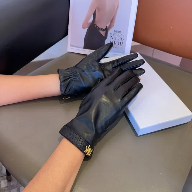 Dior قفازات جلد أسود ذهبي ناعم مثقوب كم معصم 9