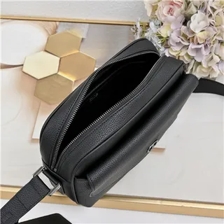Dior Bolsa Mensageiro de Couro Granulado Preto com Fechamento de Tampa 2
