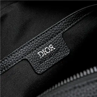 Dior Bolsa Mensageiro de Couro Granulado Preto com Fechamento de Tampa 3