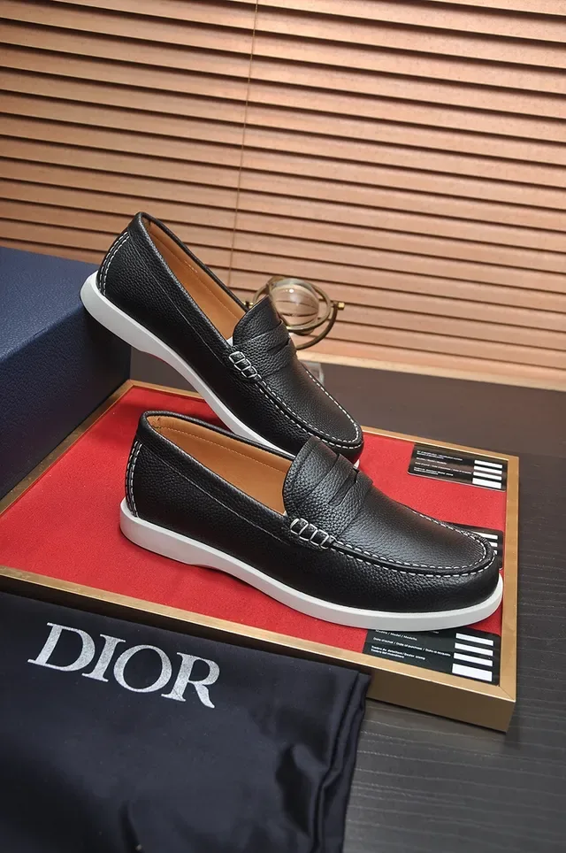 Dior Black White Pebbled Leather Contrast Sole Loafer 4