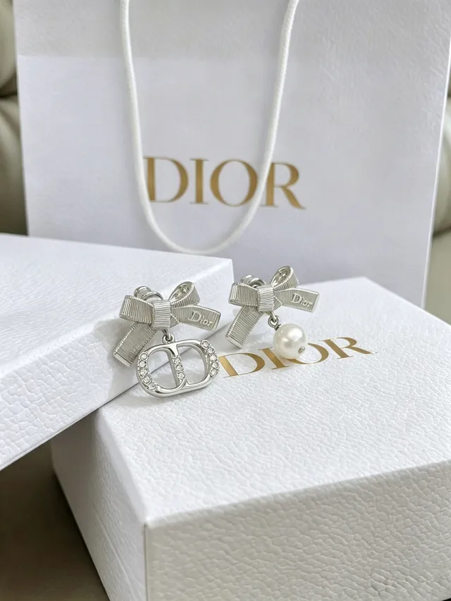 Dior Bow Motif Asymmetrical Crystal and Pearl Earrings 7