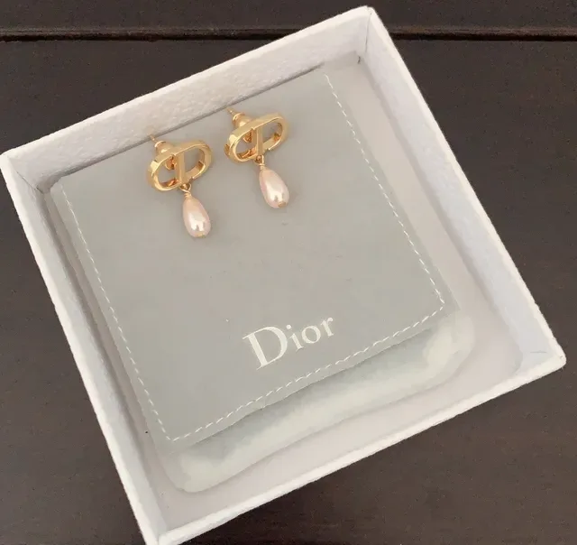 Dior CD Motif Pearl Drop Earrings 2