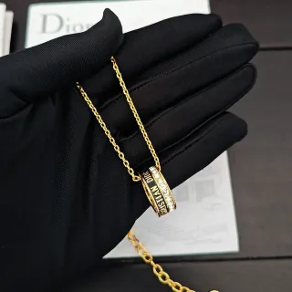 迪奥金黑Curb Chain叠环坠子项链