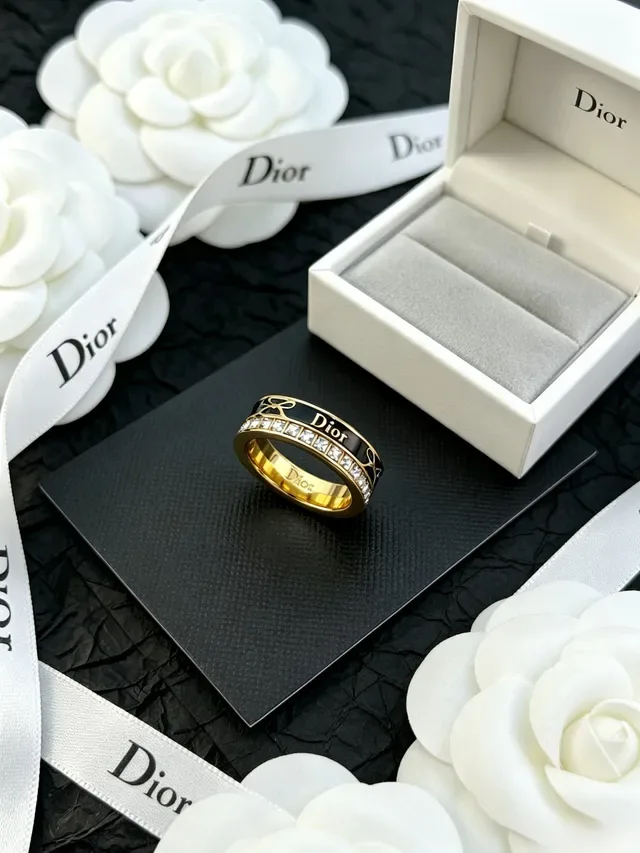 Dior Gold-Tone Black Enamel and Crystal Bow Motif Ring 7