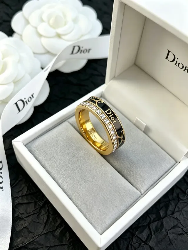 Dior Gold-Tone Black Enamel and Crystal Bow Motif Ring 8