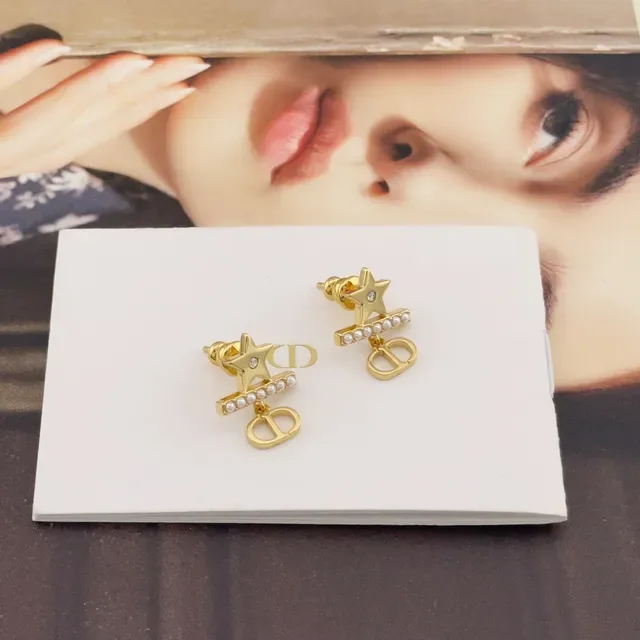 Dior Gold White Star-Shaped Earrings 4