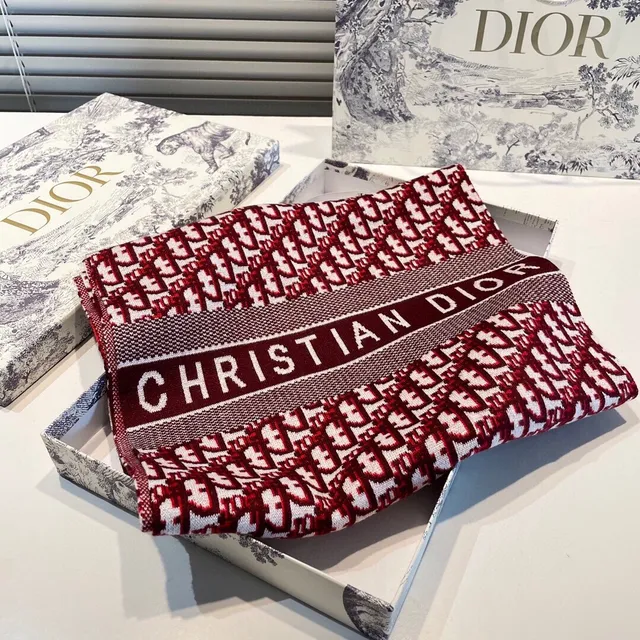 Dior Logo-Intarsia écharpe cachemire rouge et blanc tricotée 4
