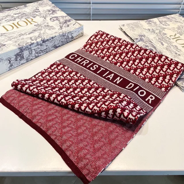 Dior Logo-Intarsia écharpe cachemire rouge et blanc tricotée 6