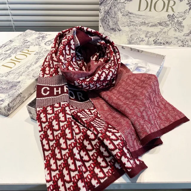 Dior Logo-Intarsia écharpe cachemire rouge et blanc tricotée 7