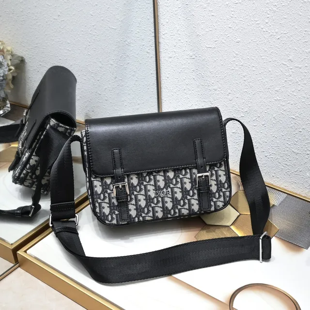 Dior Oblique Messenger sac messenger noir monogrammé toile cuir rabat messenger 7