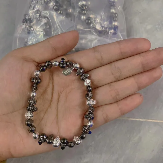 Dior Pulseira Dourada Laranja com Logo de Letras Esmaltado e Com Pérolas 9