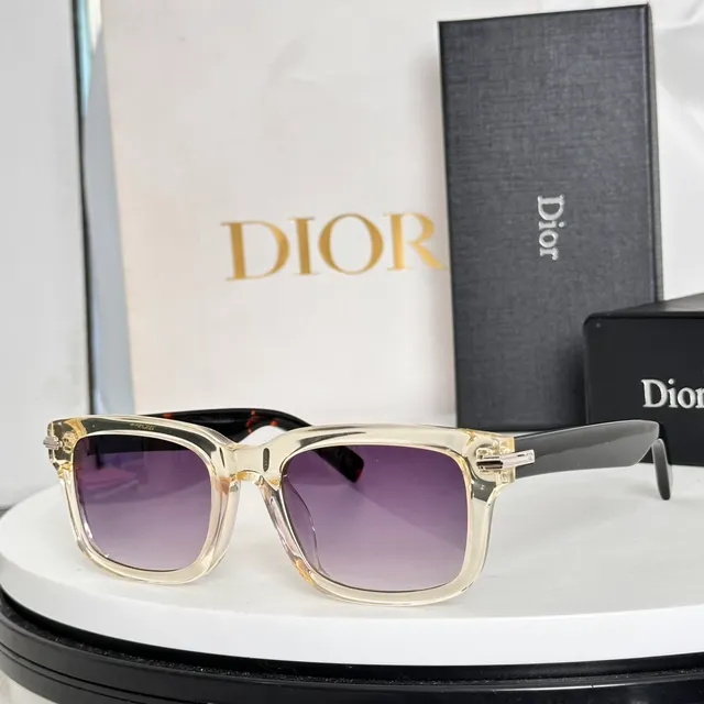 Dior Rectangular Glossy Black Sunglasses 5