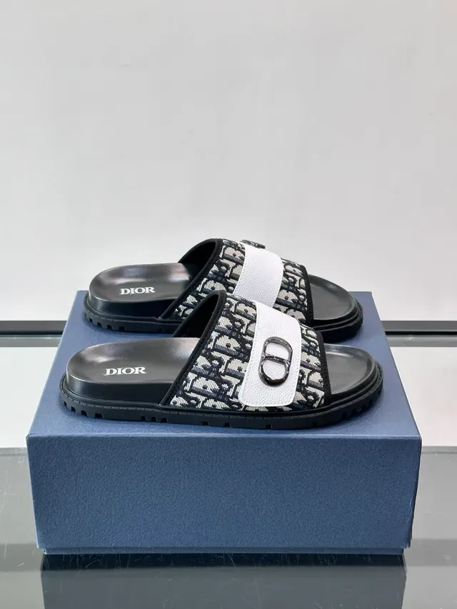 Dior Slide Black White Monogram-Patterned Strap CD-Shaped Metal Buckle Slippers 6