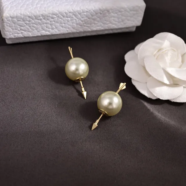 Dior Tribales Arrow-Through-Pearl Stud Earrings 2