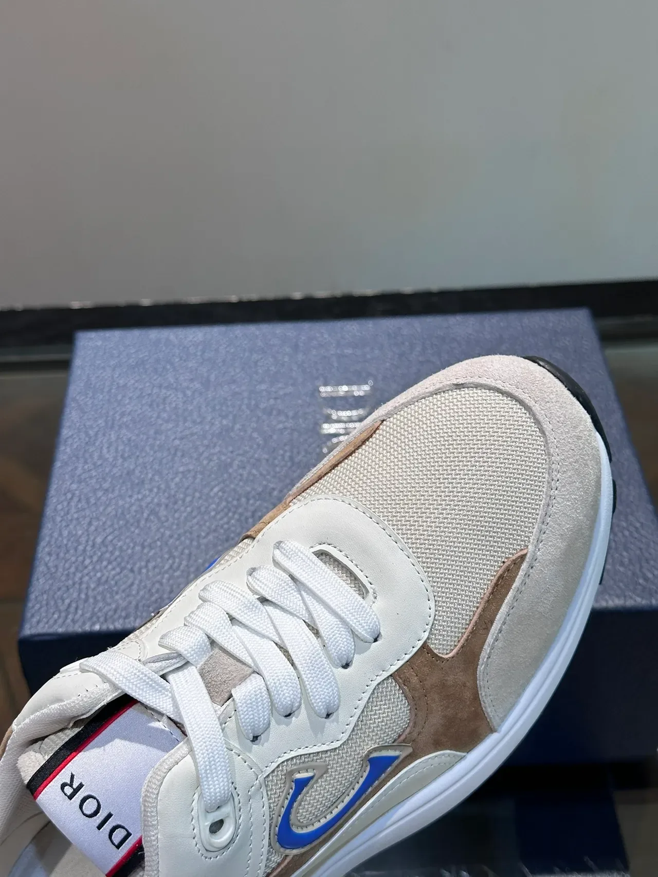 Dior Blanc Beige Maille Stratifiée Et Suède Tige Midsole Sculpté Sneakers Lifestyle 3